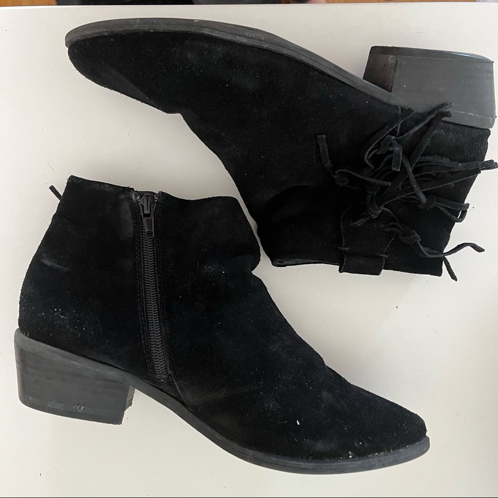 Steve Madden Ridzi Frindged Heeled Ankle Boot - Picture 5 of 6